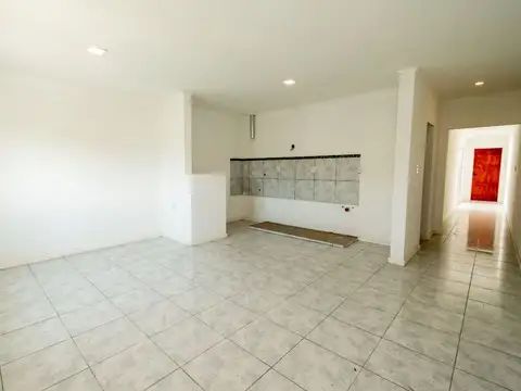 Casa 3 ambientes con 1 baño