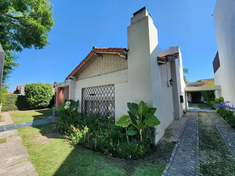Casa en Venta en San Antonio De Padua, USD 220.000