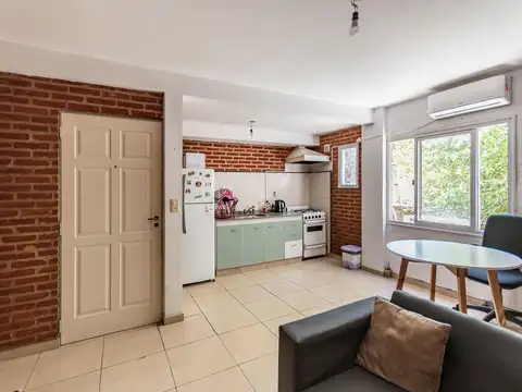 Depto Tipo Casa 2 ambientes con 1 baño