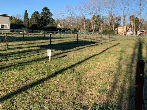 Terreno en Venta en Barrio Parque Pero, USD 55.000