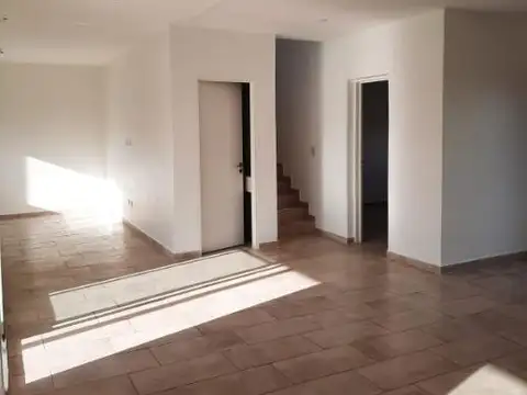 Casa en Venta en Belen de Escobar, USD 255.000