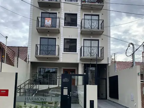 Venta. Departamento a estrenar. Monoamb de 40 m² con balcón. San Miguel. Edificio Harmony I