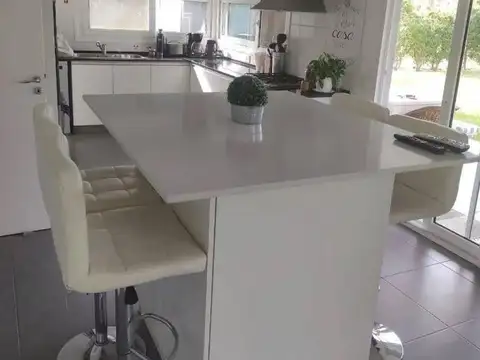 Casa en Venta en Haras Santa Maria, USD 279.000