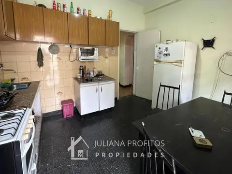 Casa 4 ambientes con 1 baño