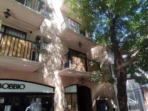 DEPARTAMENTO 2 AMBIENTES  CON COCHERA