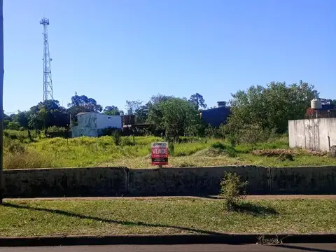 (V6) Hermoso terreno sobre avenida en Villa Lanús