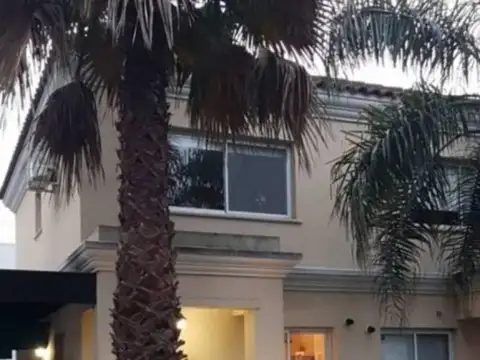 Casa  en Venta en Palmas del Sol, Pilar, G.B.A. Zona Norte