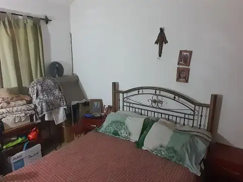 Casa 5 ambientes con 1 baño