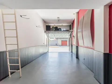 Depto Tipo Casa en Venta con 2 cocheras