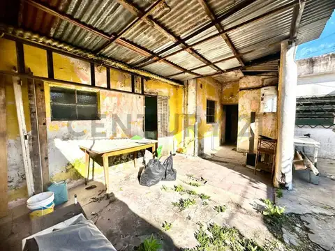 VENTA CASA ITUZAINGO NORTE A RECICLAR