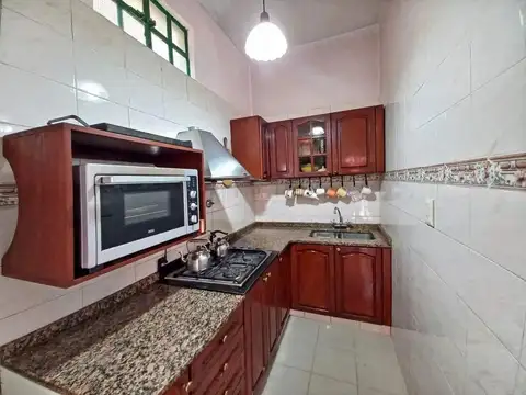 Depto Tipo Casa 3 ambientes con 2 baños