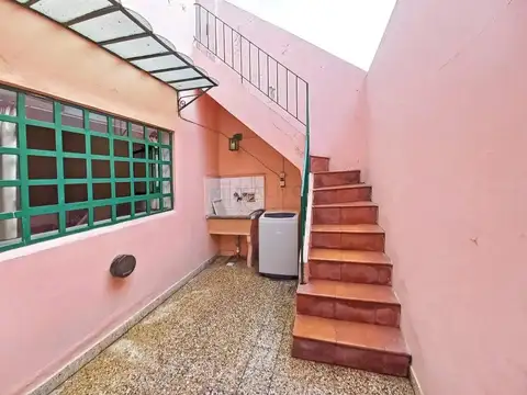 Depto Tipo Casa en Venta 40 años