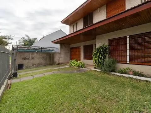 Casa en Venta en Villa Santos Tesei, USD 165.000