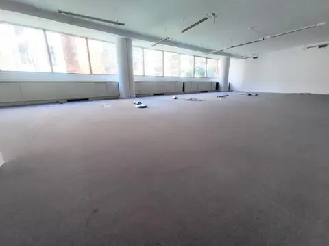 Av Juana Manso  1661 Piso 8