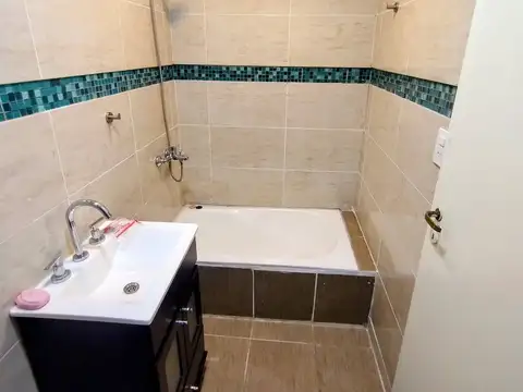 Depto Tipo Casa en Venta 56 años