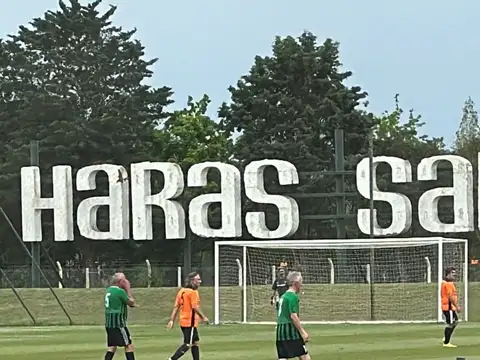 Terreno en Venta 18  mts Fondo