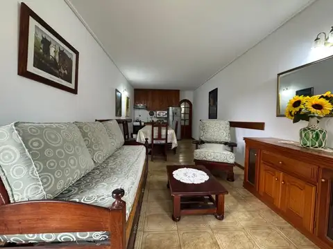 Avenida 2 entre Paseo 110 y 111.