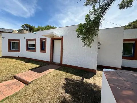 VENTA IMPECABLE CASA PEHUEN CO SOBRE COSTA 3 DORMI