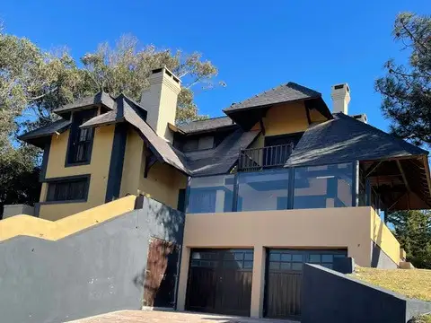 Venta de Casa en PINAMAR NORTE para 13 personas, 4 hab, pileta climatizada