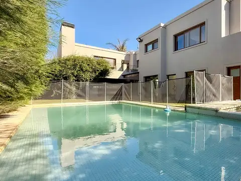 C. 63 2260, B1890 Berazategui 2200