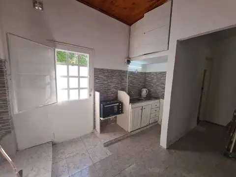 Depto Tipo Casa en Alquiler de 2 ambientes