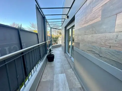 Depto Tipo Casa en Venta 1 año