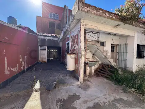 Casa en Venta en Castelar, USD 54.000