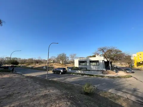 LA CATALINA - Apto Duplex  Escritura inmediata Ultimos Lotes