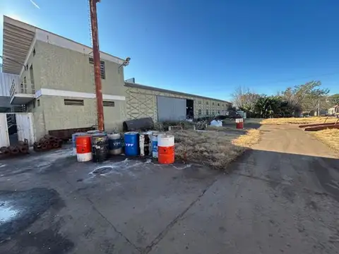 VENTA/ GALPÓN/ BELLA ITALIA