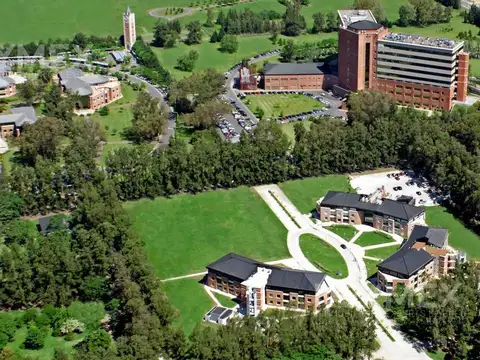 Alquiler Oficina 77m2 | con 1 Cochera | Parque Austral Km 50