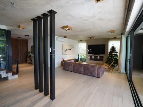 Casa en Venta al Oeste