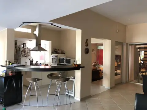 CASAS - CASA - MICROCENTRO, RESISTENCIA