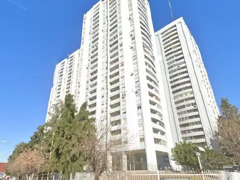 Patricios e/ Belisario Hueyo y Manuel Estévez