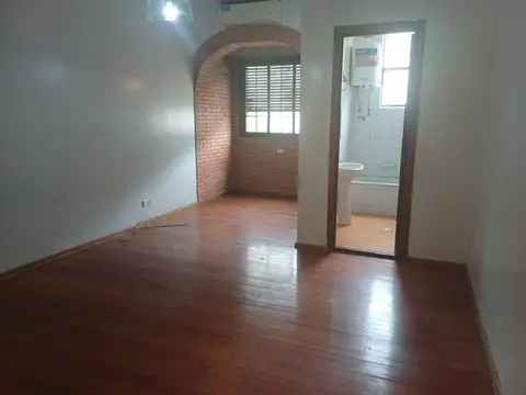 2do piso por escalera PH tipo casa  en Palermo