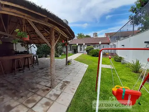 Casa 3 amb c/ garage y quincho - Morón