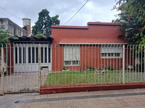 Casa de dos dormitorios en La Plata