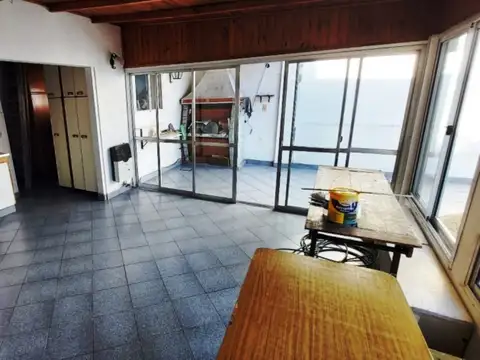 Depto Tipo Casa 4 ambientes con 2 baños