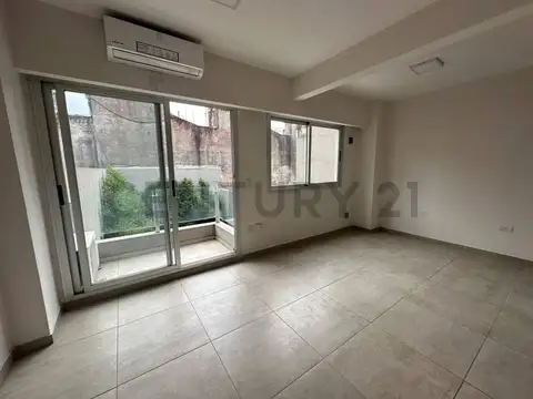 Departamento en Alquiler en Monserrat, $ 500.000