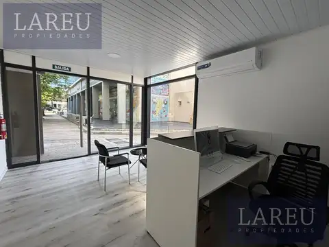 Local - 46 Plaza, Agora Uno - Pilar