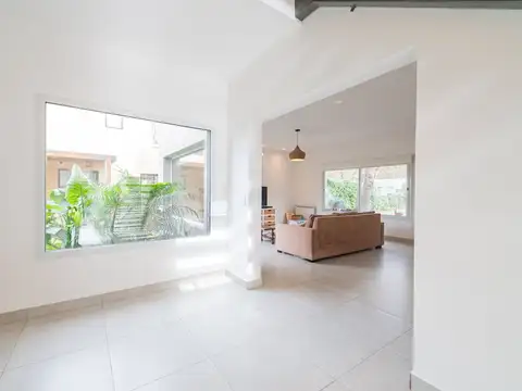 Bernardo de Irigoyen 10000