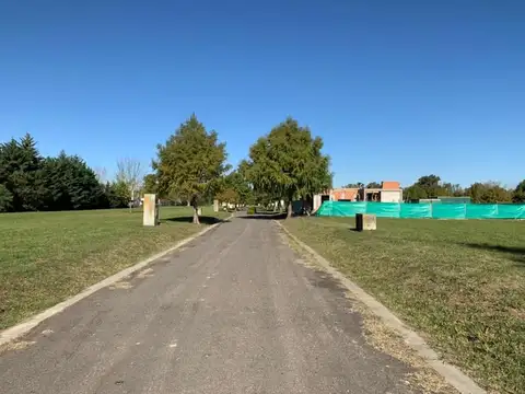 Terreno en Venta en Brujas, USD 49.000