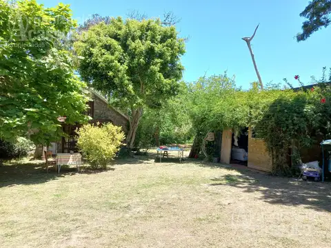 Casa - 4 dormitorios - 3 baños - jardín - Punta del Este