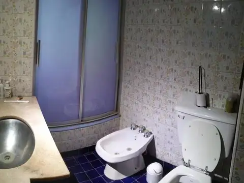 CASA EXCELENTE UBICACION