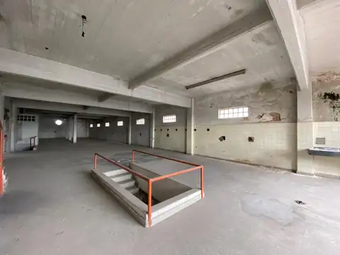 TRES LOTES - Construcción Industrial - FINANCIACION  Doble lote sobreAv San Martin 1 x Miguel Angel