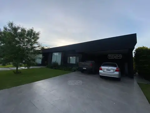 Casa en Venta en Bella Vista, USD 850.000