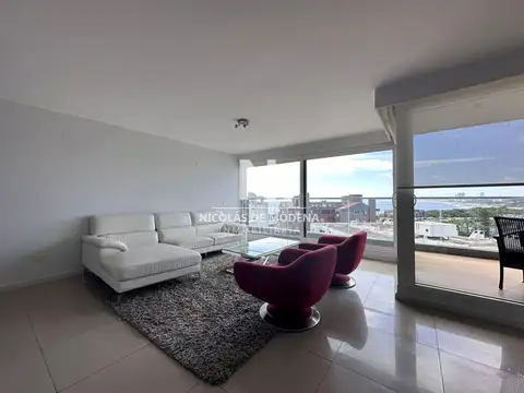 Departamento 4 ambientes con 3 baños