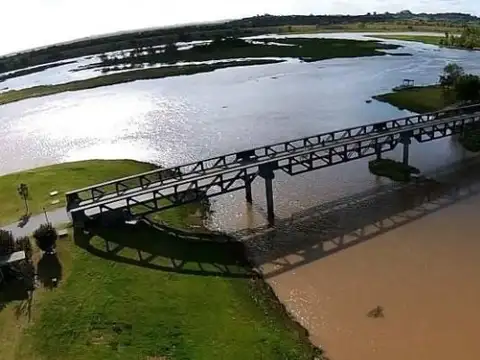 VENTA TERRENO CON BAJADA AL RIO - EN EL COUNTRY EL SOLAR DE VICTORIA
