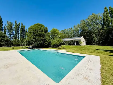 VENTA CASA QUINTA CIPOLLETTI