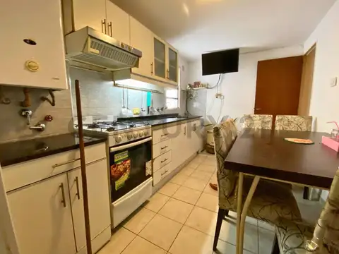 Venta - Departamento 2 Dormitorios – España y Hospitales - Bv 27 de Febrero 1853