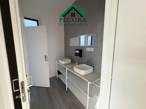 Oficina en Alquiler en Presidente Derqui, USD 4.885